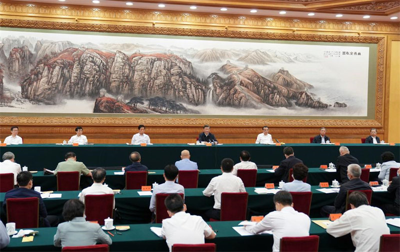 Xi Jinping met l'accent sur un développement de haute qualité du travail du Parti sur les affaires ethniques