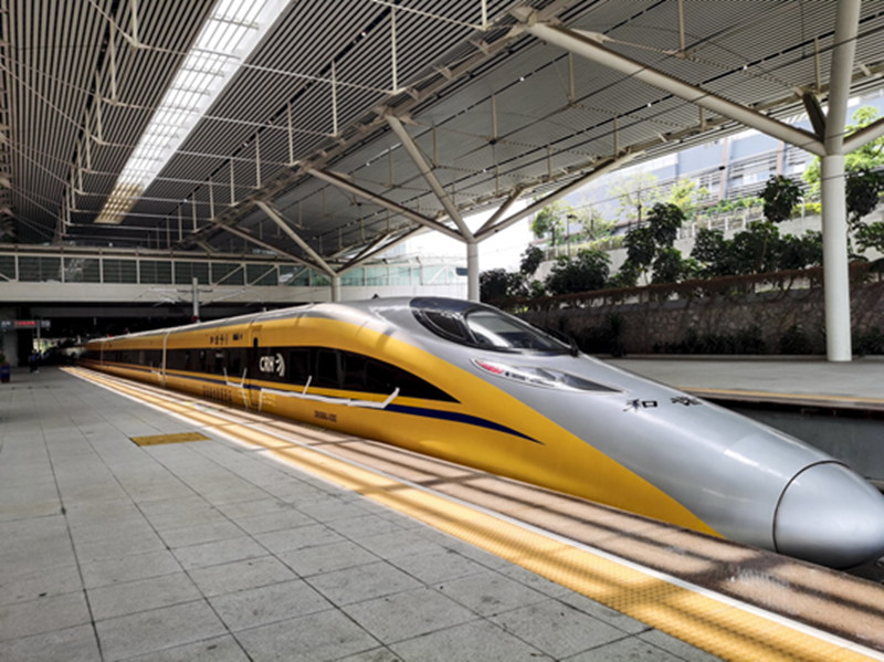Le « Docteur Jaune » est parti pour la section du Guangdong du train à grande vitesse Ganzhou-Shenzhen