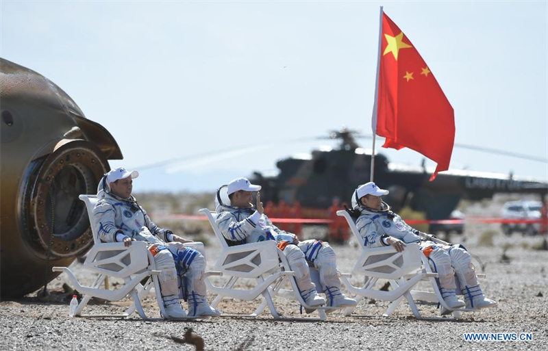 La Chine achève une mission habitée de trois mois pour la construction de la station spatiale
