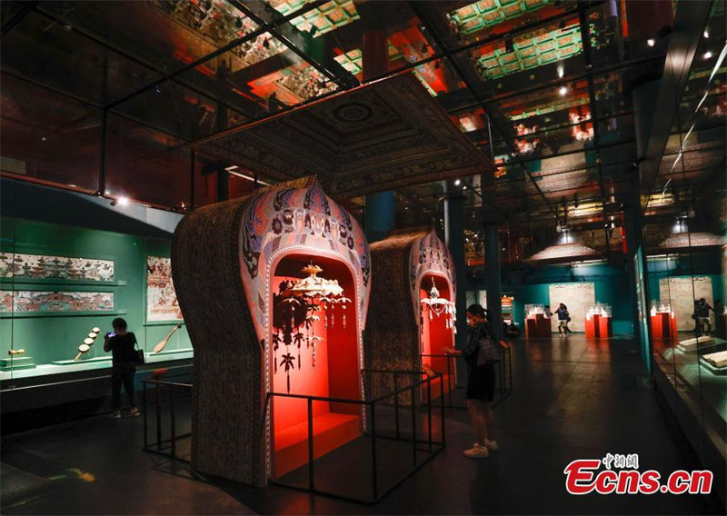 Chine : ouverture d'une exposition sur Dunhuang au Musée du Palais