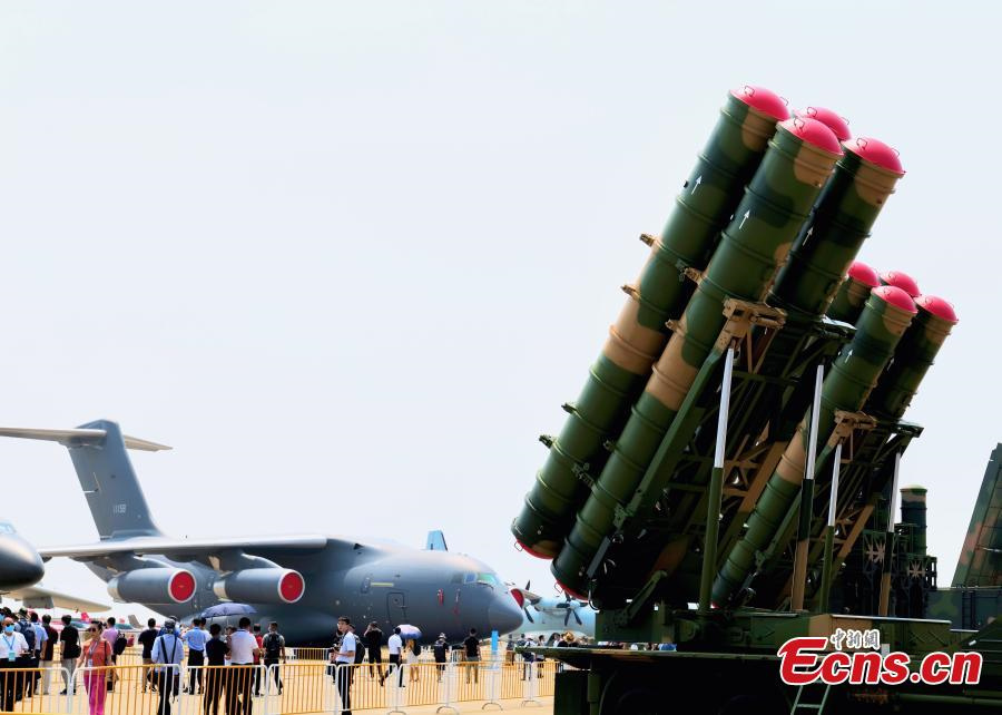 Au 13e Salon d'aviation et d'aérospatiale de Zhuhai, l'armée de l'air chinoise épate les spectateurs