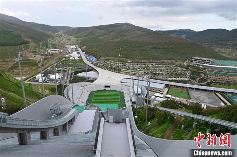 Les Jeux olympiques d'hiver rencontrent la Grande Muraille à Chongli, dans le Hebei