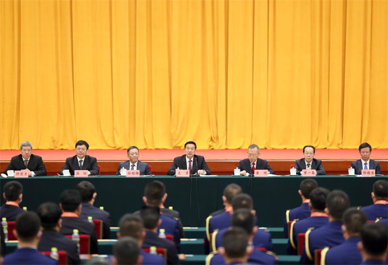 Xi Jinping rencontre des modèles de gestion des urgences et des gardes loyaux dans la lutte contre les incendies