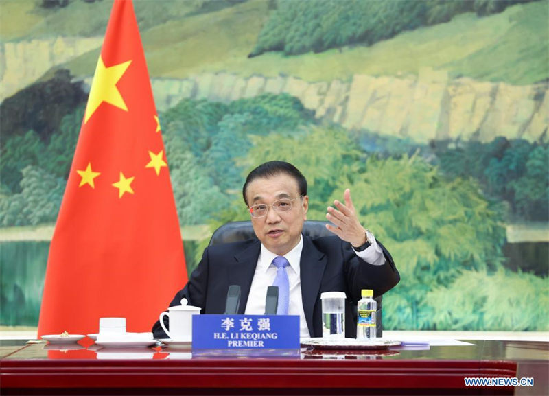 Le PM chinois s'engage à élargir inébranlablement l'ouverture