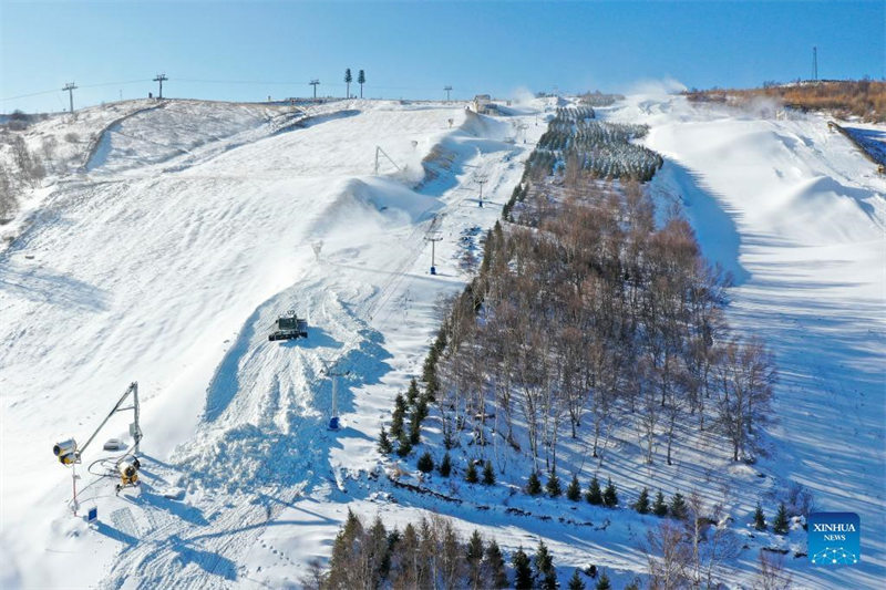 Les préparatifs de la station de ski de Yunding des JO d'hiver de Beijing 2022 se poursuivent