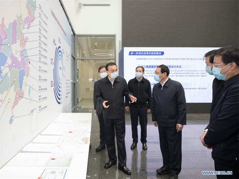 Le Premier ministre chinois met l'accent sur une plus grande ouverture et l'amélioration de l'environnement des affaires