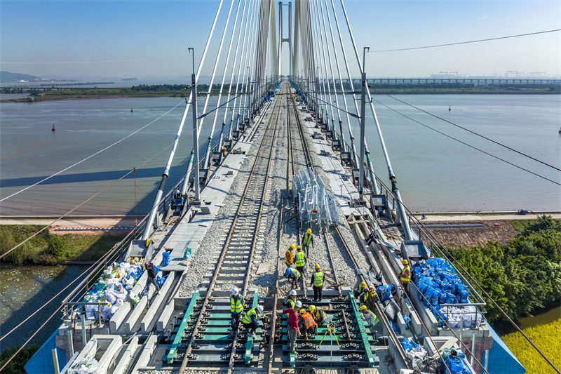 Guangzhou : la construction du chemin de fer du port de Nansha entre dans la phase finale