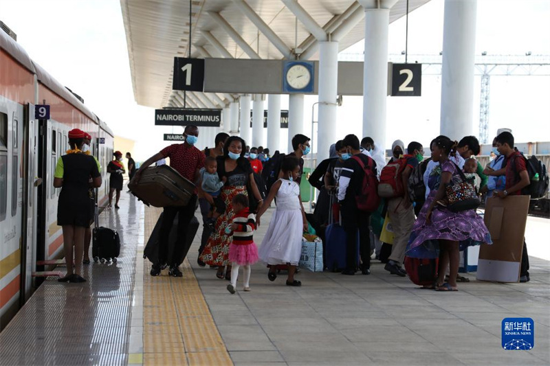 Quatre ans après sa mise en service, la ligne de chemin de fer Mombasa-Nairobi bénéficie à la population