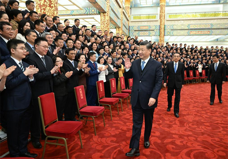 Xi Jinping rencontre les représentants des journalistes