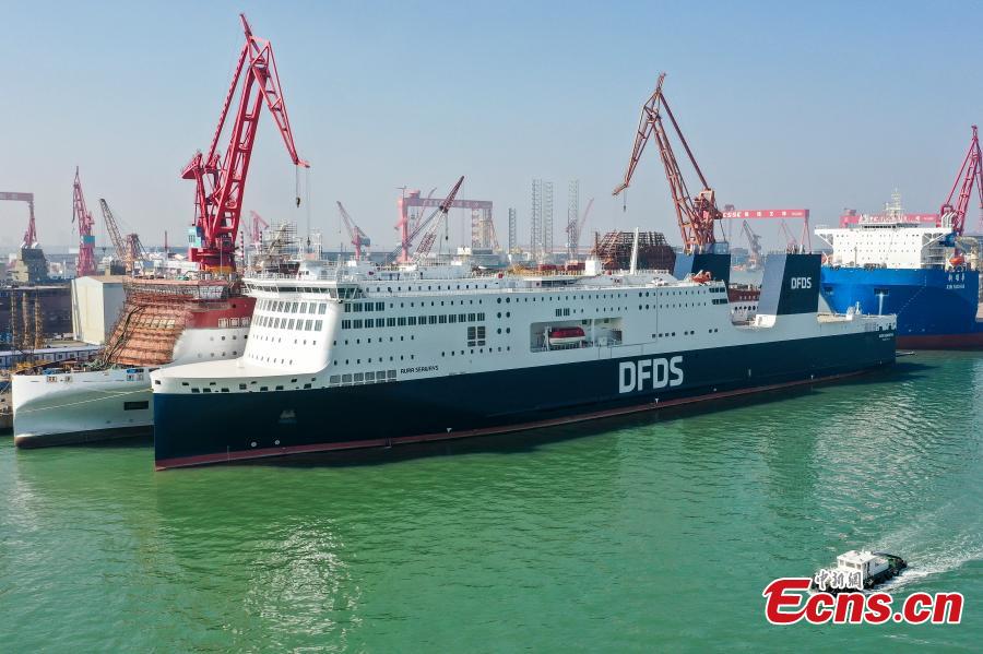 Photo montrant le navire accosté à un quai à Guangzhou, capitale de la province du Guangdong (sud de la Chine), le 14 décembre 2021. (Chen Jimin/China News Service)