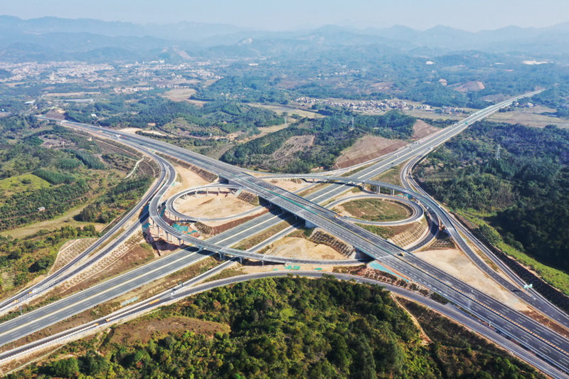 L'autoroute interprovinciale Guangdong-Hunan sera ouverte à la circulation