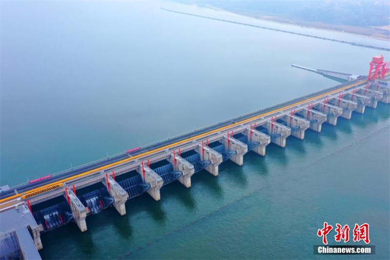 Jiangxi : les « Petites Trois Gorges du fleuve Ganjiang » entrent en service