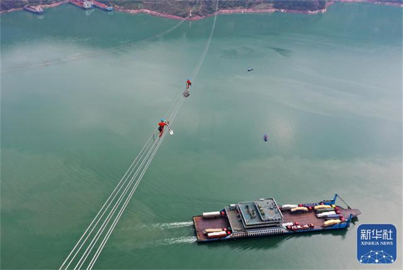 Jiangsu : la construction du projet de ligne de transmission électrique à ultra haute tension bat son plein