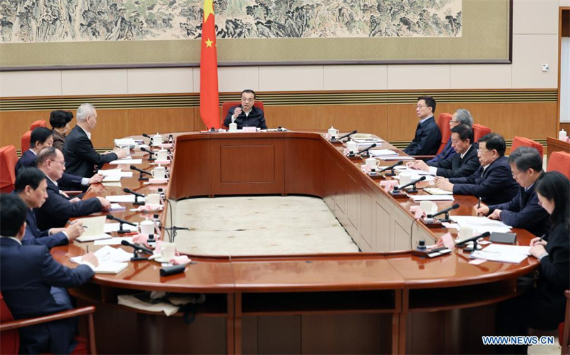 Le PM chinois insiste sur la mise en œuvre innovante des politiques macroéconomiques