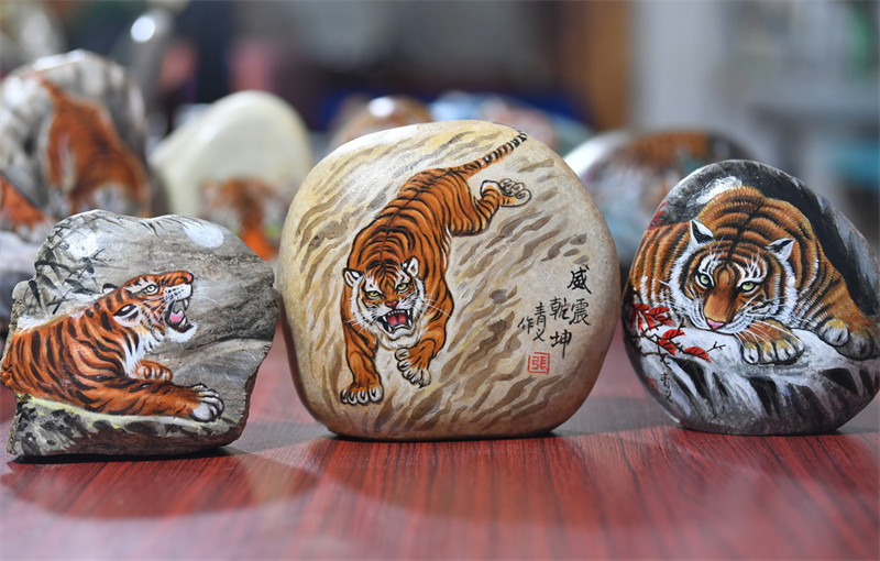 Les peintures sur le thème du tigre de Xi'an pour célébrer l'Année du Tigre en Chine
