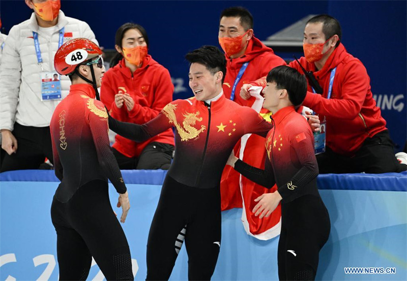 (BEIJING 2022) Ren Ziwei remporte la médaille d'or de patinage de vitesse short track du 1.000 mètres hommes