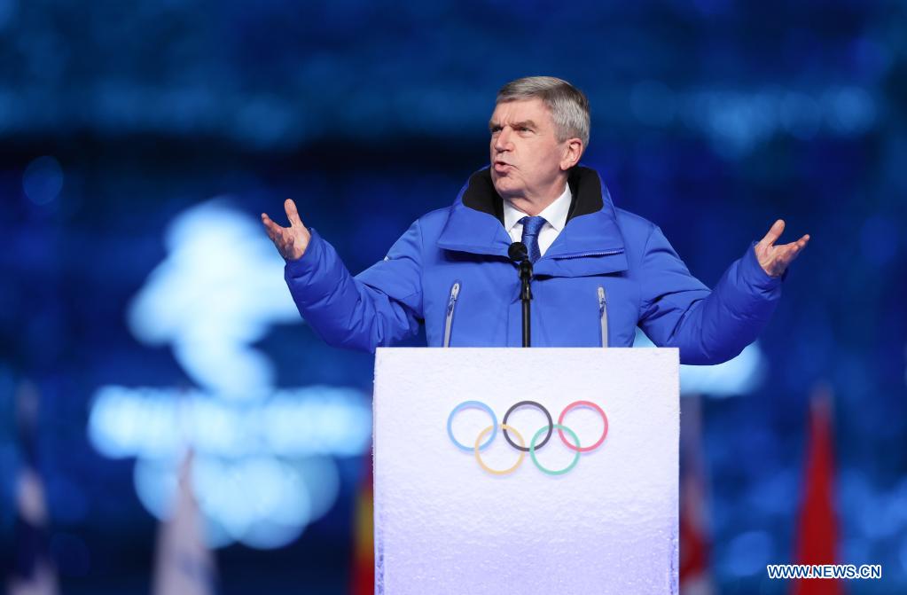 Le président du CIO annonce la clôture des Jeux olympiques d'hiver