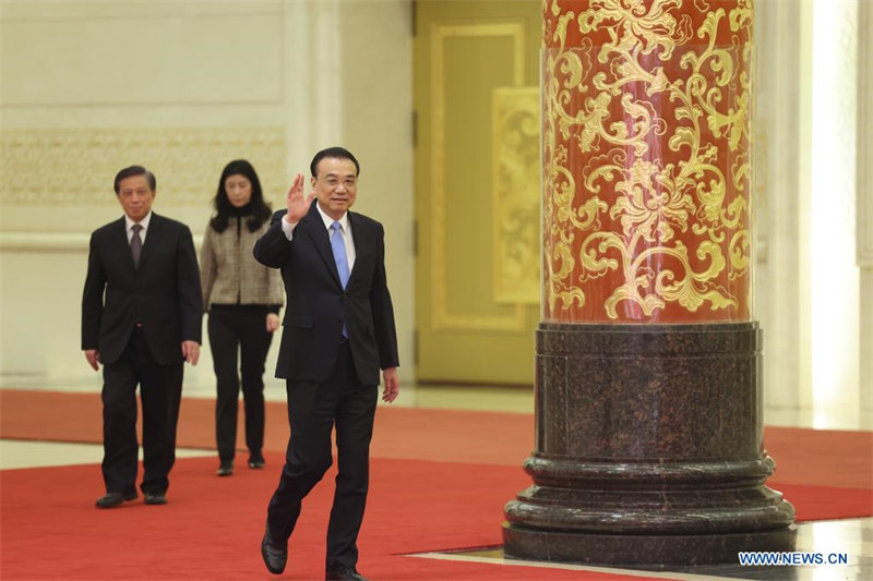 (Deux Sessions) Le PM chinois rencontre la presse après la session législative annuelle