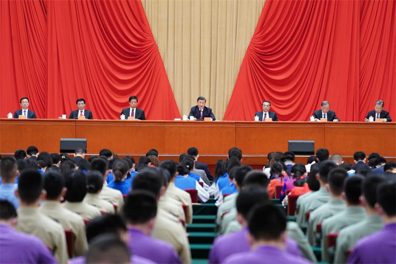 Xi Jinping assiste à une cérémonie marquant le centenaire de la Ligue de la jeunesse communiste chinoise