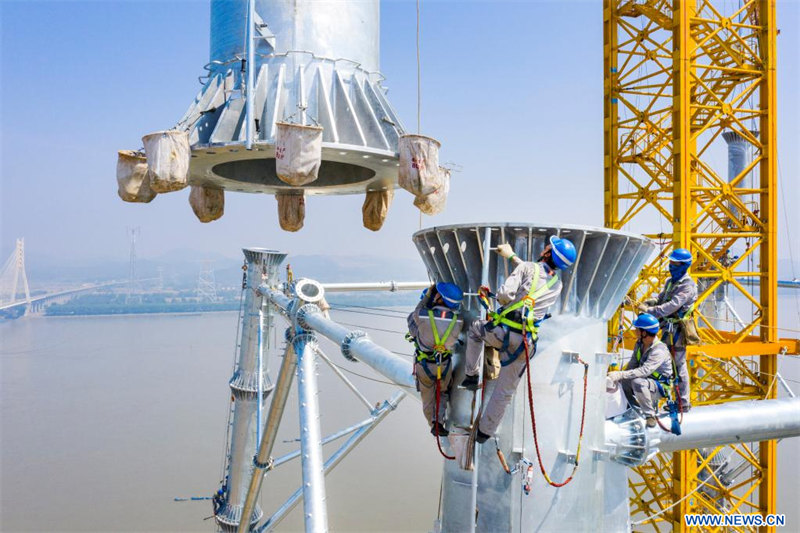 Chine : chantier du projet de transmission d'électricité à ultra-haute tension Baihetan-Zhejiang