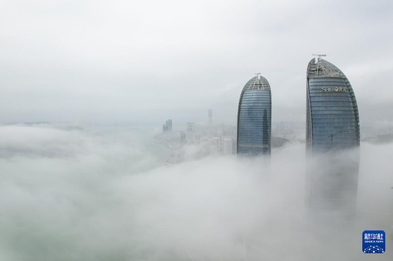 Un brouillard d'advection à Xiamen, dans le Fujian