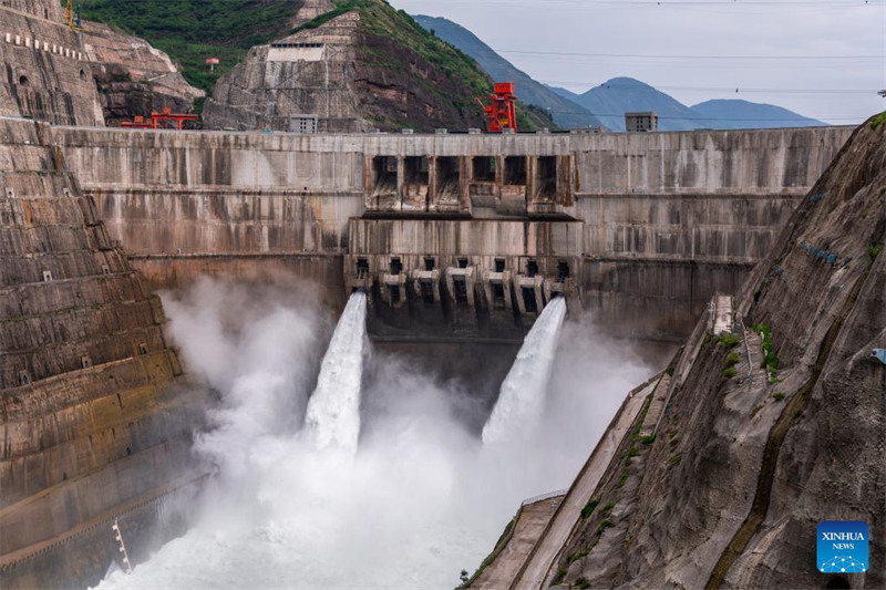 Premier anniversaire de la mise en service des deux premières unités de production d'énergie de la centrale hydroélectrique de Baihetan, dans le sud-ouest de la Chine