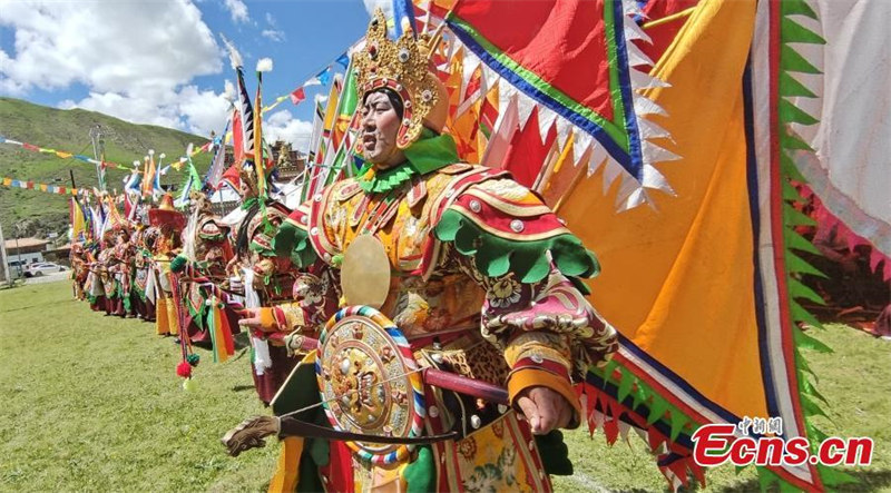 La troupe d'opéra tibétain a mis en scène la plus longue épopée du monde