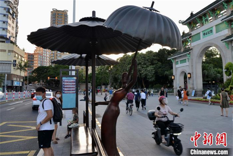 Fujian : des « abribus artistiques » inédits à Xiamen