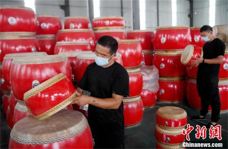 Hebei : les tambours folkloriques chinois de Raoyang sont vendus à travers le monde