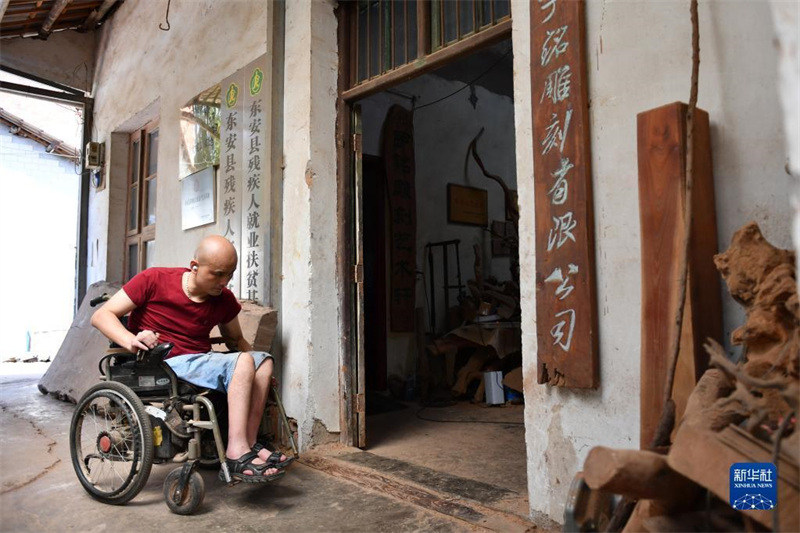 Comment « sculpter » une vie différente dans un fauteuil roulant ?