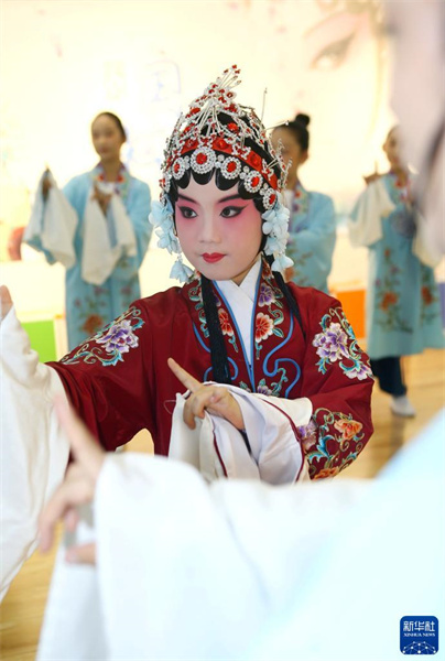 Shandong : « une salle de classe d'opéra de Pékin » transmet la quintessence de la culture chinoise