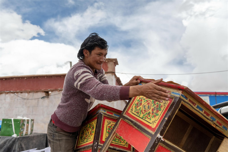 Tibet : la relocalisation écologique des pasteurs du comté de Shuanghu de la plus haute altitude du pays