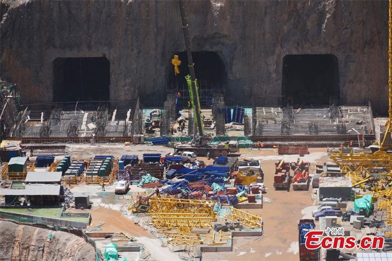 Qinghai : la centrale hydroélectrique de Maerdang en construction