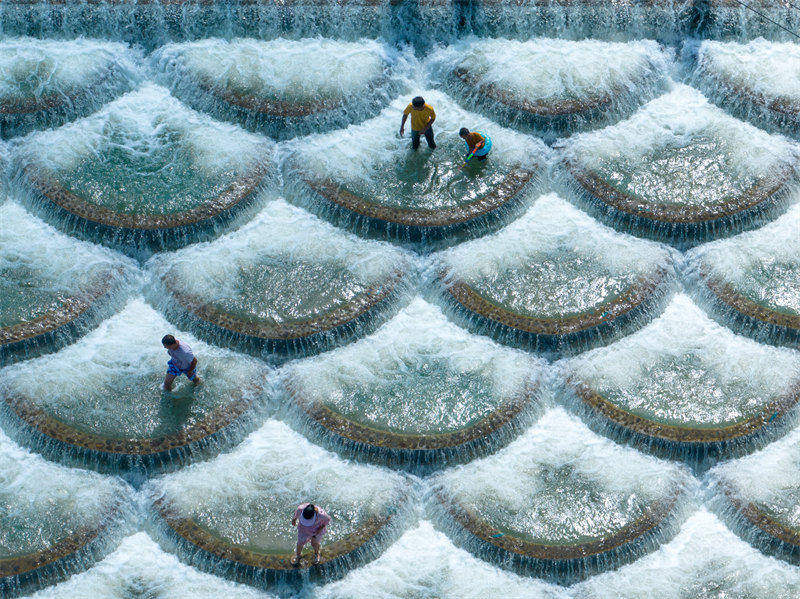 Hubei : profiter de l'eau pour jouir de la fraîcheur