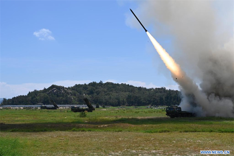 Le commandement du Théâtre d'opérations de l'est de l'APL lance des exercices conjoints de tir réel sans précédent autour de l'île de Taiwan