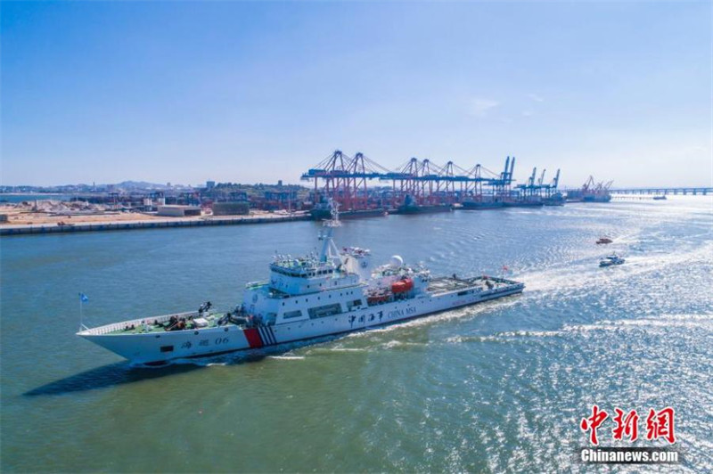 Le plus grand navire de patrouille maritime de Chine achève sa première mission