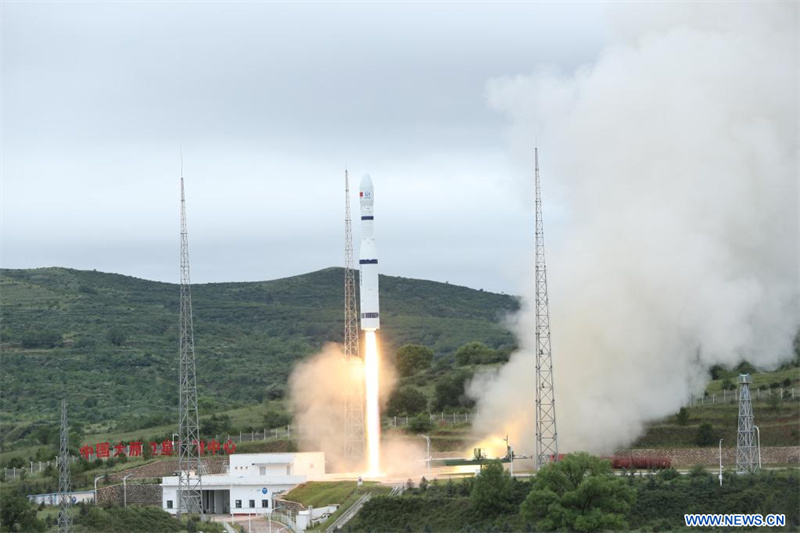 La Chine lance 16 nouveaux satellites