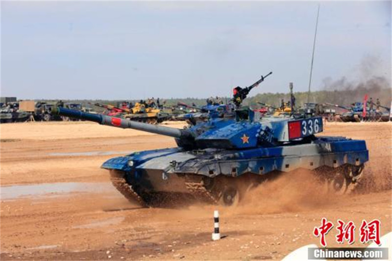 L'équipe chinoise fait ses débuts au concours « Tank Biathlon » 2022