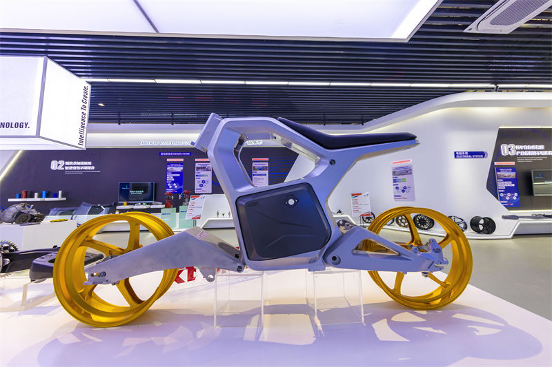 Jiangsu : la salle d'exposition du Parc industriel de pièces de machines ouverte officiellement au public à Sihong
