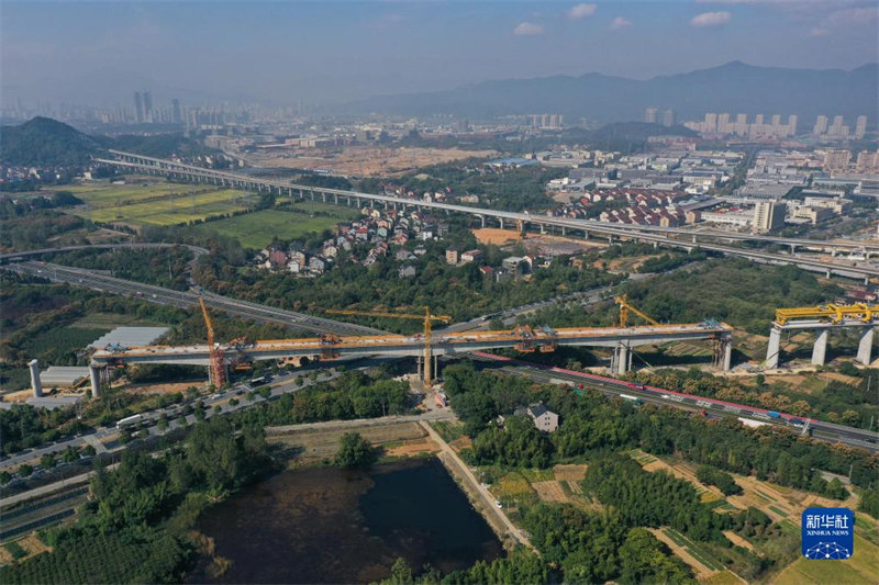 Ligne ferroviaire Hangzhou-Wenzhou : fin de la jonction de la poutre continue à la plus grande portée