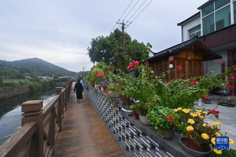 Comment un ancien « village minier » du Zhejiang s'est transformé en un lieu touristique rural