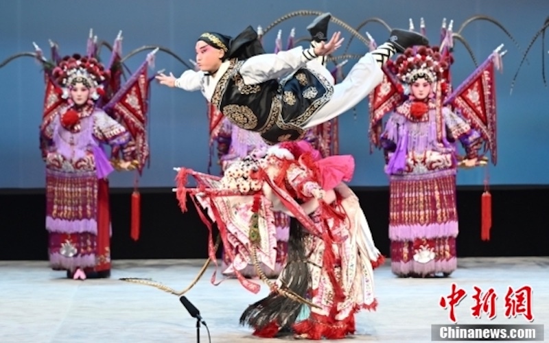 Guangxi : ouverture de la fête nationale 2022 des excellents opéras locaux à Nanning