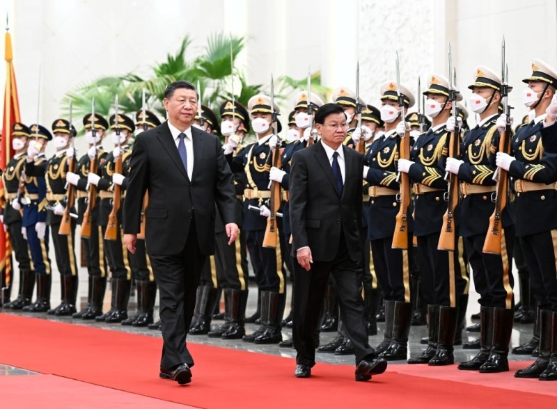 Xi Jinping s'entretient avec le président laotien