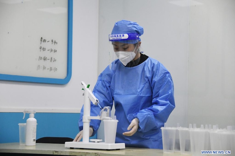 Chine : inoculation de doses de rappel face à la progression de la COVID-19