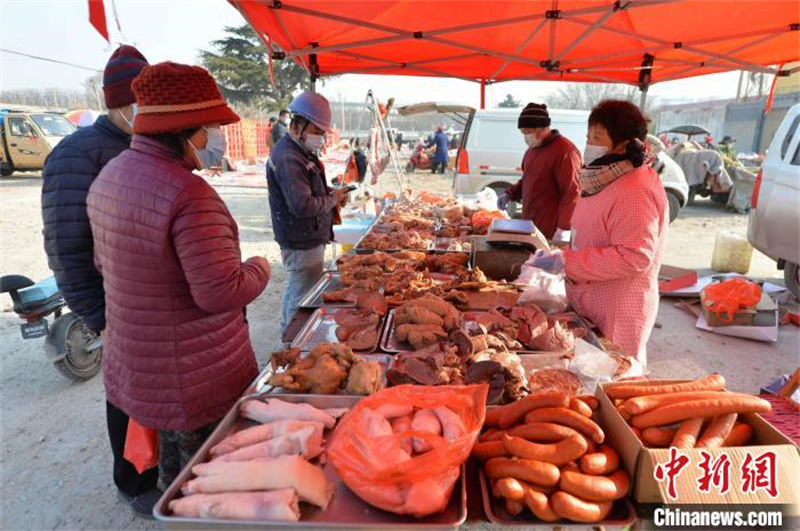 Shandong : la foire du village de pêcheurs retrouve sa dynamique à Qingdao