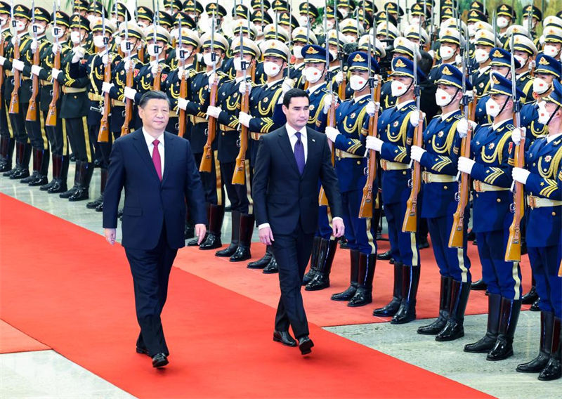 Les présidents chinois et turkmène s'entretiennent, élevant les relations au rang de partenariat stratégique global