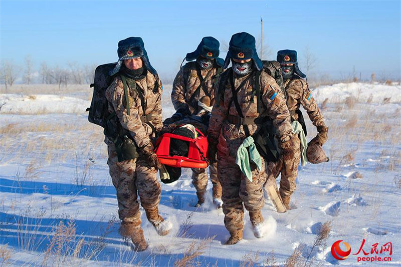 -35°C ! L'entraînement à la randonnée dans la neige déclenche une recrudescence des exercices chez les militaires