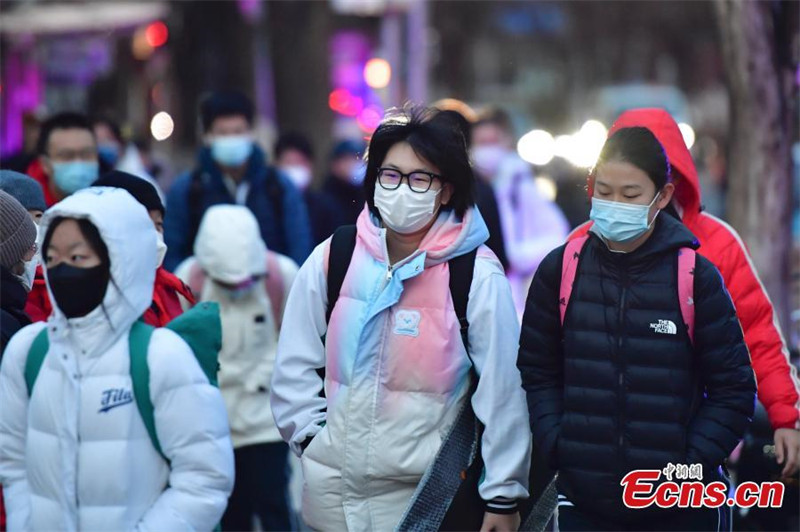Beijing : avec le début du nouveau semestre, les élèves retournent sur leur campus