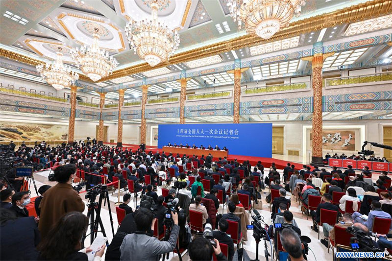 Le PM chinois rencontre la presse après la session annuelle de l'organe législatif national