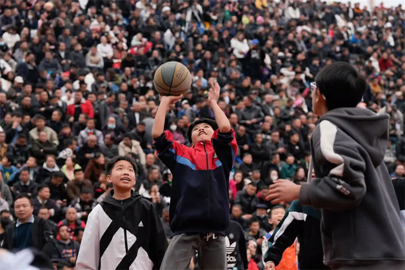 Guizhou : le premier « Village NBA » déchaîne un grand enthousiasme